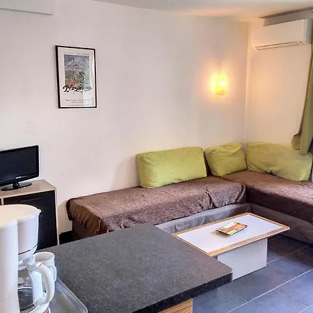 Apartment Graziella 121 *